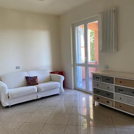 • Lovely Lake View • Apartmán
