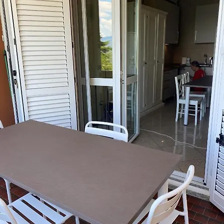 • Lovely Lake View • Apartmán Ispra